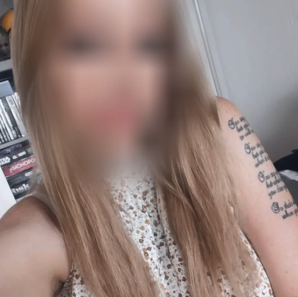 Manuela, 30 anni